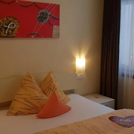 Alex Hotel 3*